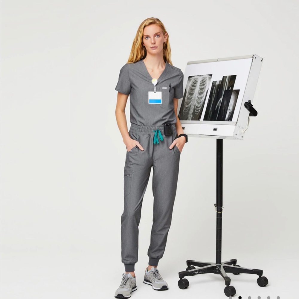 FIGS Scrub Set - Graphite XS
